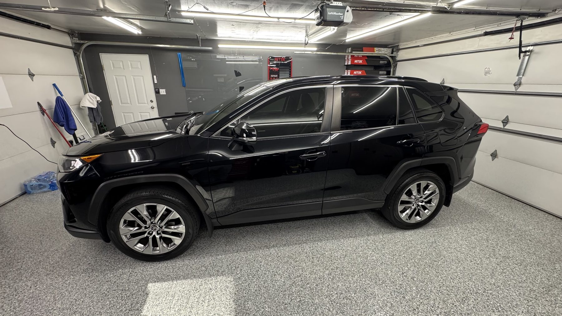 SUV window tint